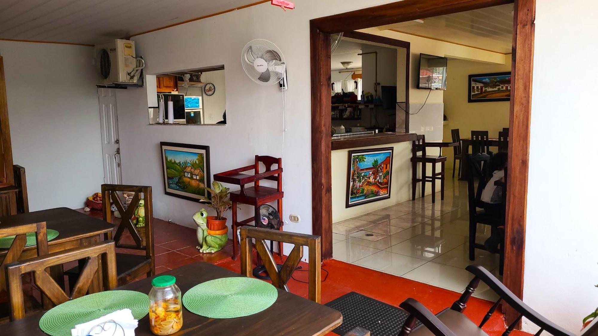 Tico Bed & Breakfast La Fortuna Bagian luar foto