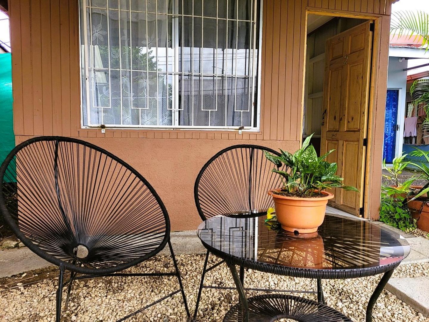 Tico Bed & Breakfast La Fortuna Bagian luar foto