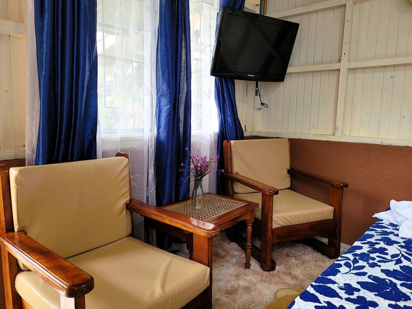 Tico Bed & Breakfast La Fortuna Bagian luar foto